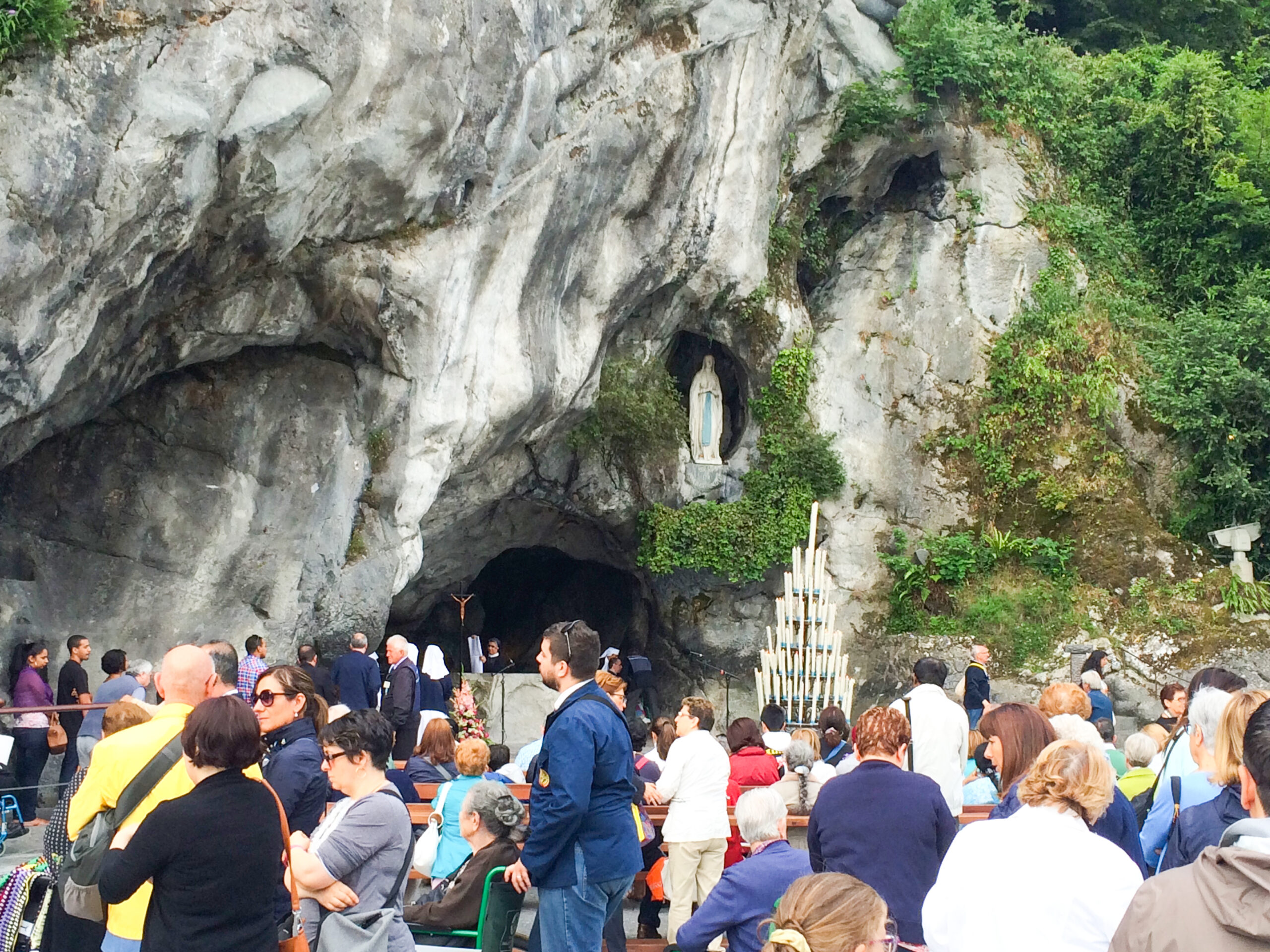 La misericordia bussola del nostro servizio Parla Sergio Zuddas, il nuovo presidente dell’Unitalsi Sezione Sud Sardegna, che il 28 giugno accompagnerà i malati al santuario mariano di Lourdes 