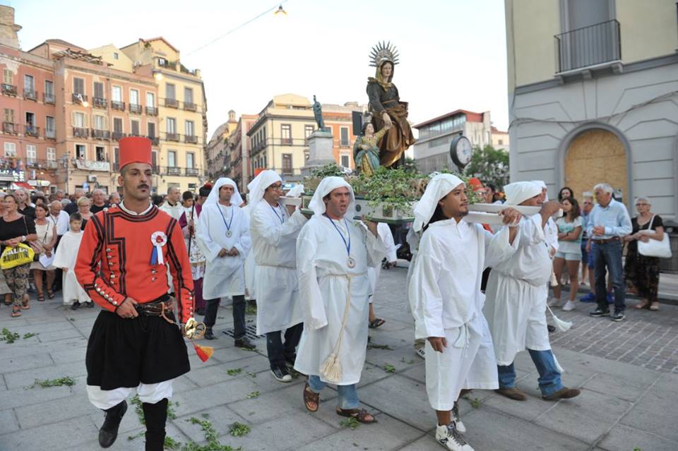 Stampace in festa nel ricordo di Sant’Anna Celebrata nel cuore di Cagliari la festa dei genitori della Madonna e la giornata dei nonni