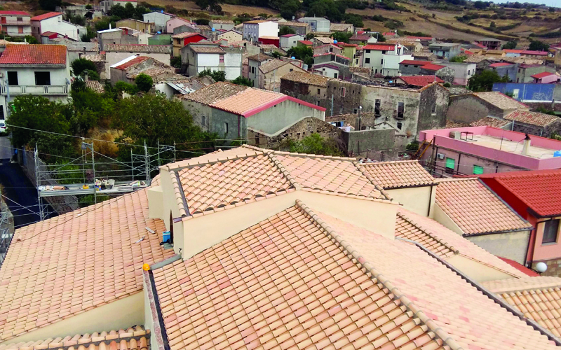 Il tetto della parrocchiale di Orroli restaurato con i fondi dell’8xmille La struttura della chiesa era stata danneggiata da un forte temporale 