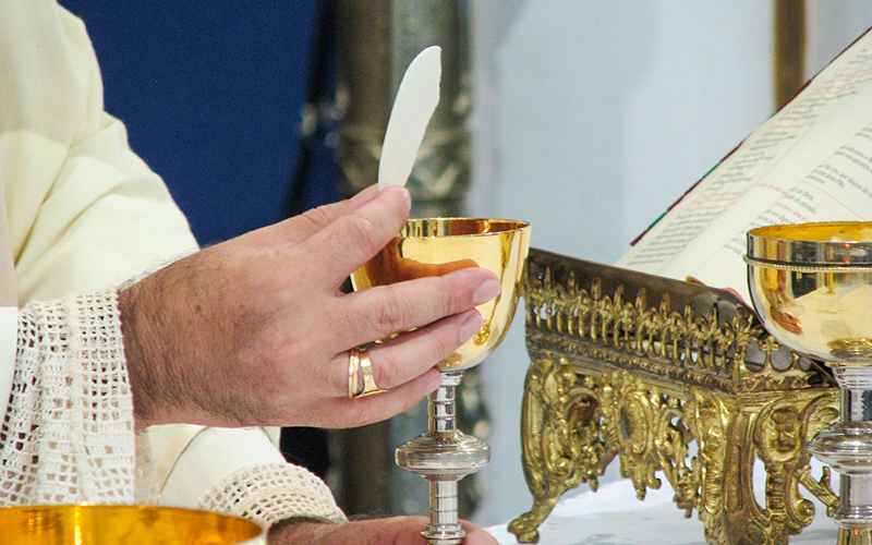 Se uno mangia di questo pane vivrà in eterno Solennità del SS. Corpo e Sangue di Cristo (ANNO A)