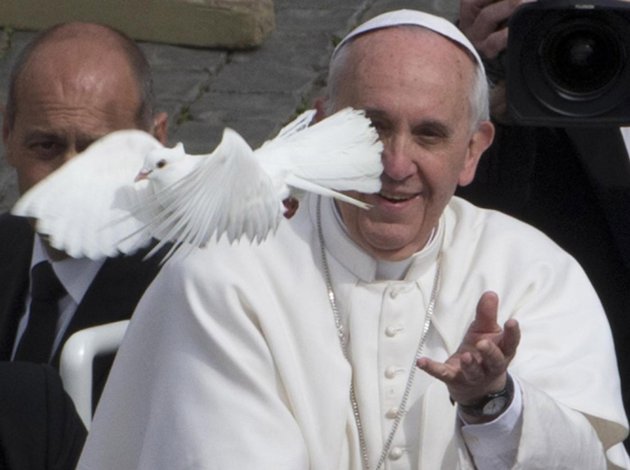 Insieme a papa Francesco per la Pace e il lavoro degno Il Messaggio dei Vescovi dell'Isola