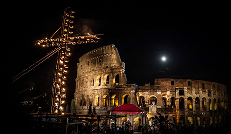 La scelta della Croce rende l’uomo libero Riflessioni a margine della Via Crucis al Colosseo