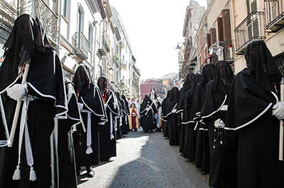 Settimana santa a Cagliari: fede autentica Monsignor Mario Ledda illustra la religiosità popolare in città