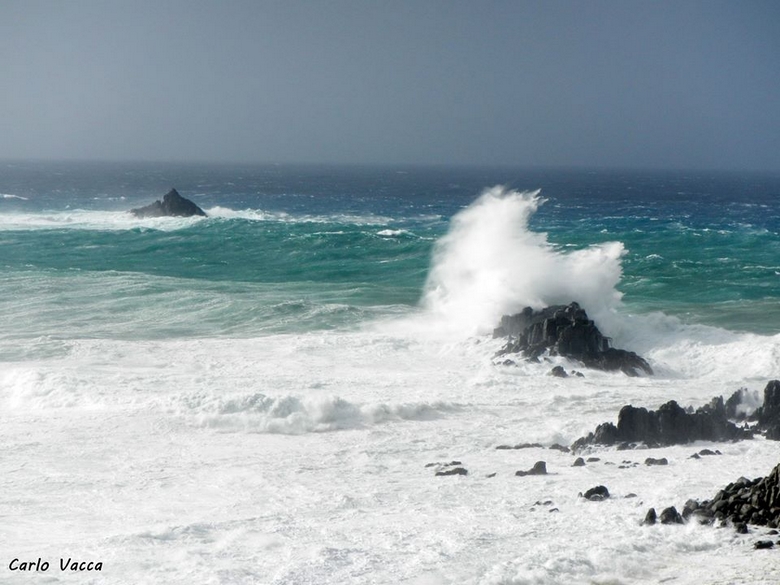 Mareggiate in Sardegna: primavera ancora lontana Sarà una domenica di pioggia e vento, specie al centro e al nord dell'Isola