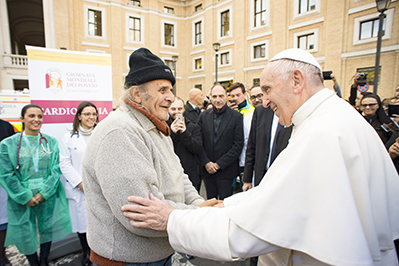 Francesco è il Papa della Carità Domenica si celebra la giornata dell'Obolo di San Pietro