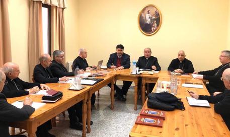 Vescovi in dialogo con le Istituzioni regionali Incontro a Cagliari con il presidente Solinas