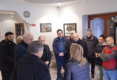 Monsignor Baturi in visita alla popolazione di Ischia