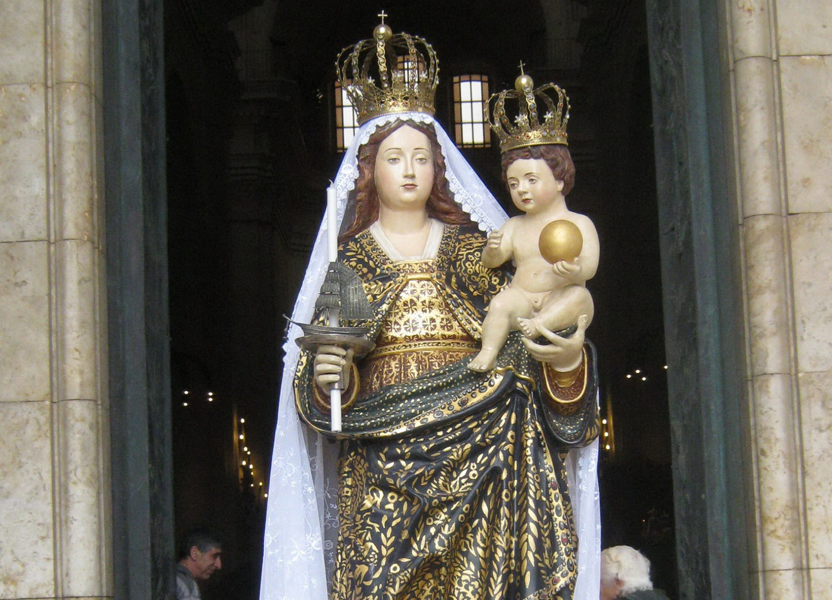 Cagliari in festa per la Madonna di Bonaria